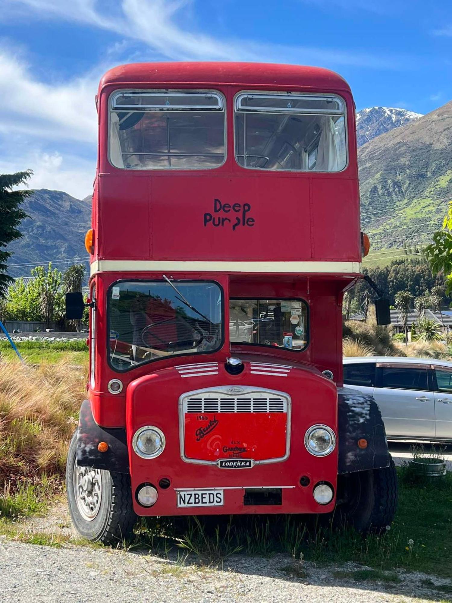 Decker Daze Queenstown Bagian luar foto